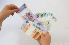 С 1 мая в Беларуси вырастут БПМ и пособия при рождении детей