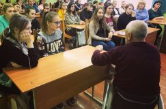 В Лоевском педагогическом колледже прошел «Урок доброты»