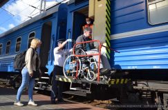 Возобновлено железнодорожное сообщение Гомель-Москва. В поезде созданы условия для колясочников